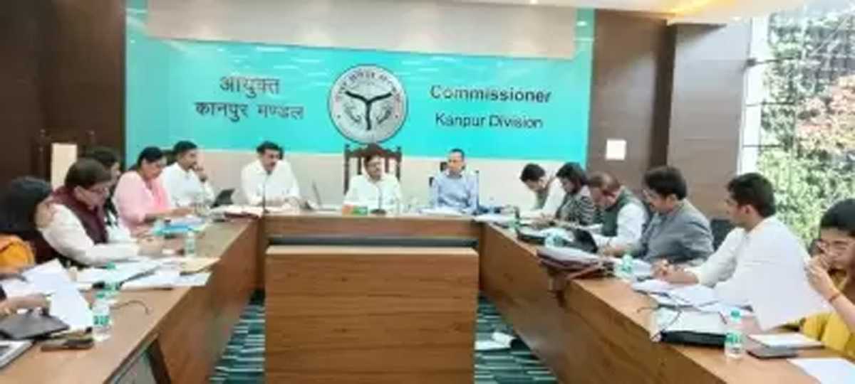 नमामि गंगे के प्रमुख सचिव की अधिकारियों को हिदायत, बर्दाशत नहीं की जाएगी ढिलाई